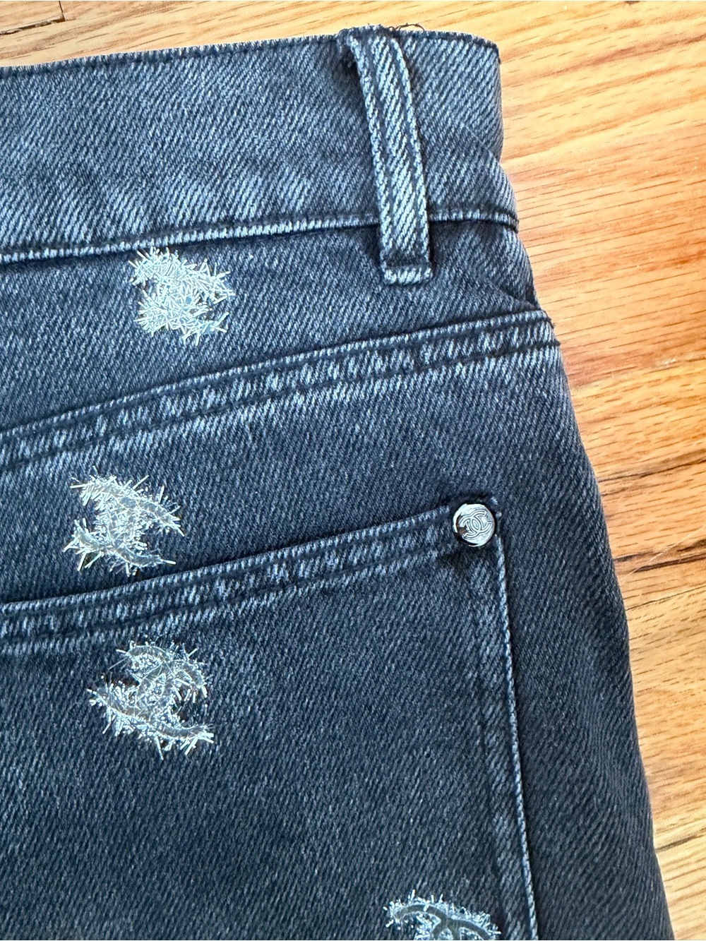 Chanel Grey Denim Jeans with Foil Silver Logo Details - Picture 6 of 7